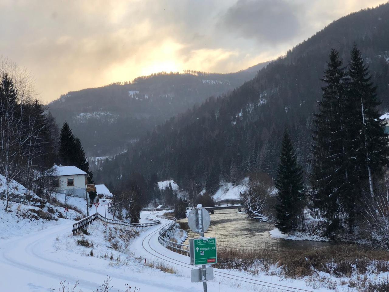 Riverside Ski Apartment Ramingstein Dış mekan fotoğraf